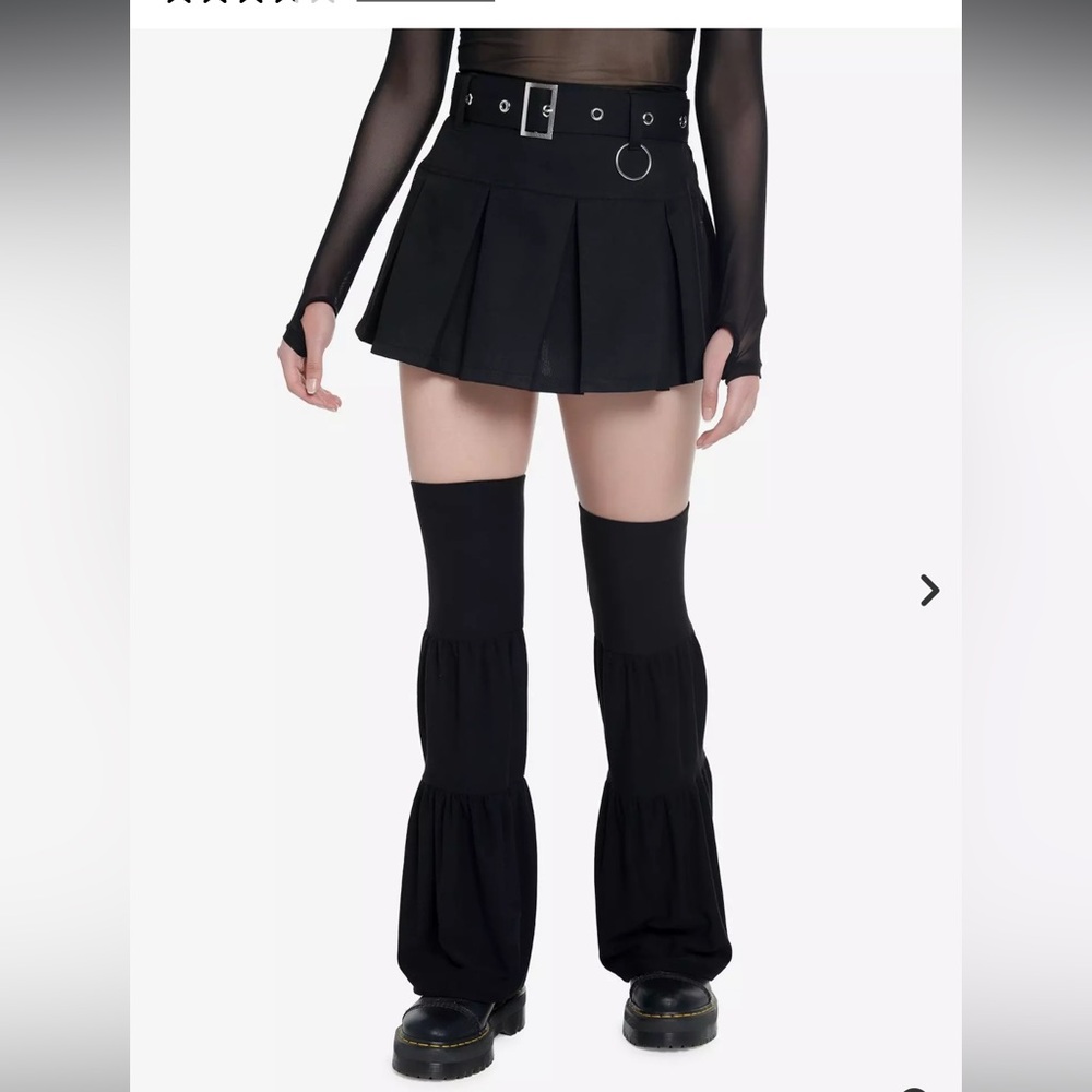 Hot topic NWT M Black Pleated Mini Skirt With Leg Warmers